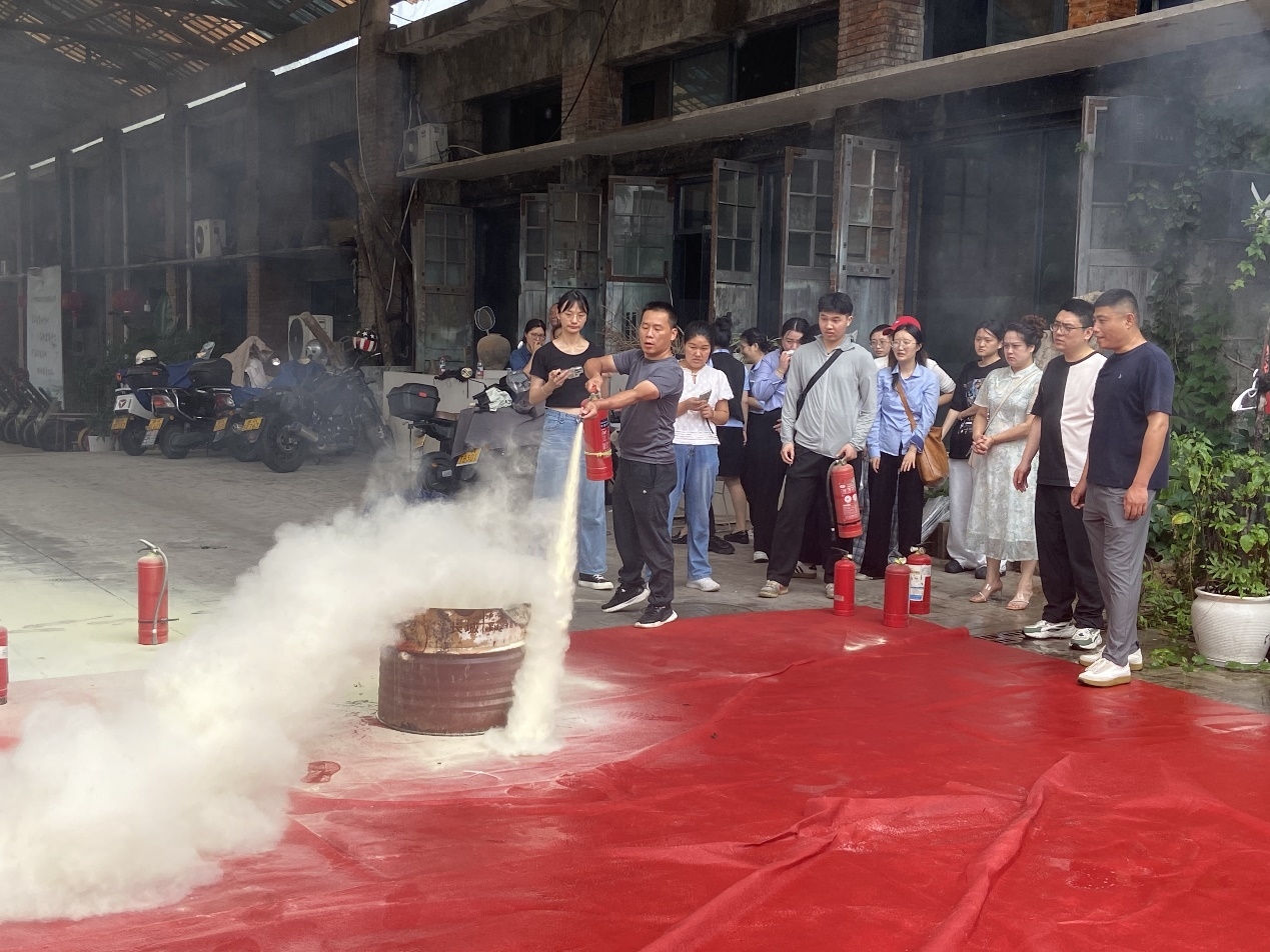 图片1(2).jpg 图片1(2).jpg